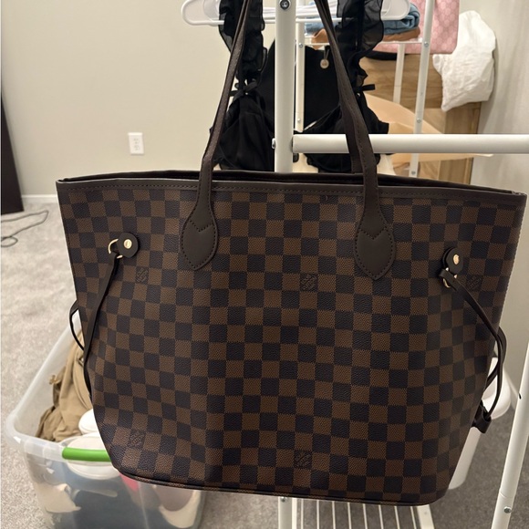 Louis Vuitton never full - Picture 3 of 3